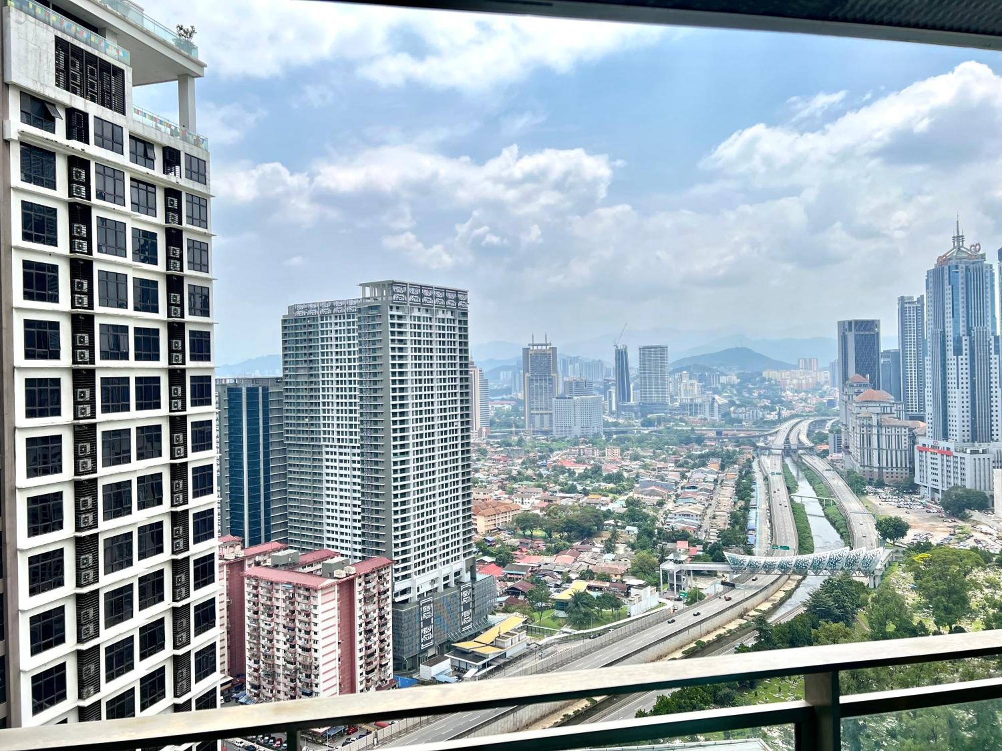 Summer Suites Klcc By Victorians Kuala Lumpur Eksteriør billede